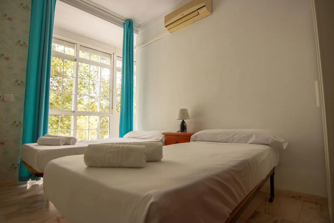 Rentalsevilla Centrico Apartamento Junto Al Guadalquivir Con Parking Coche Mediano Apartment Seville
