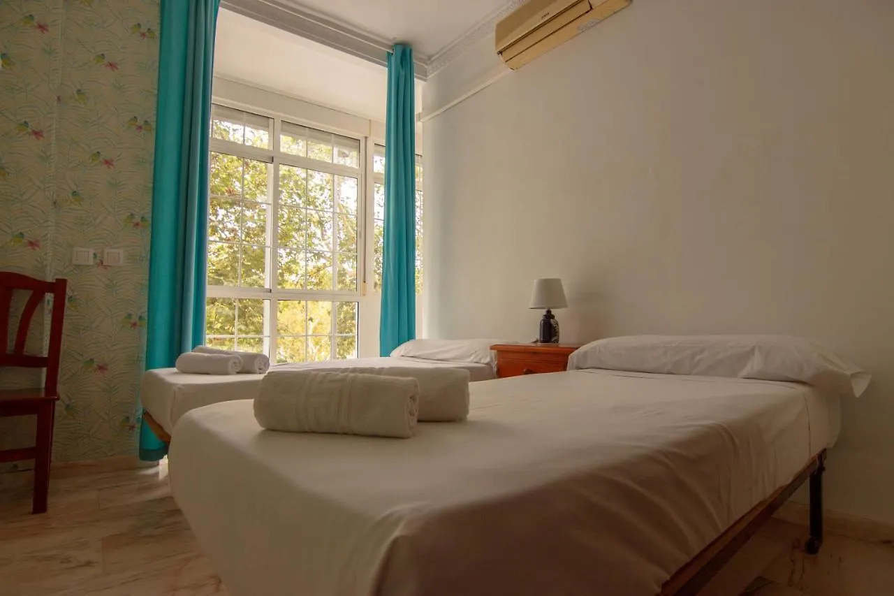 Rentalsevilla Centrico Apartamento Junto Al Guadalquivir Con Parking Coche Mediano Apartment Sevilla