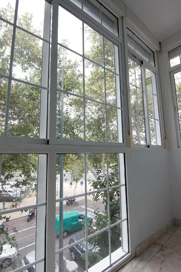 Apartment Rentalsevilla Centrico Apartamento Junto Al Guadalquivir Con Parking Coche Mediano Spanien